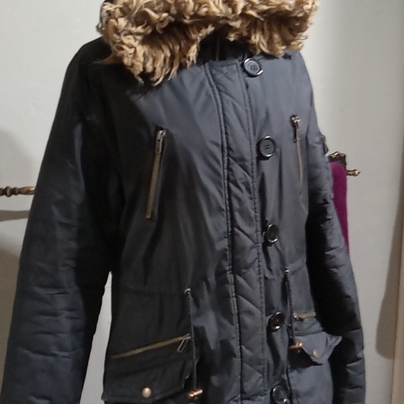 Winter coat - Picture 2 of 4